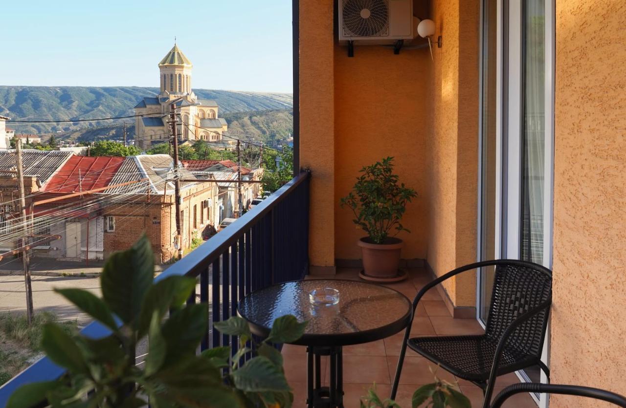 Hotel Banihills Тбилиси Экстерьер фото