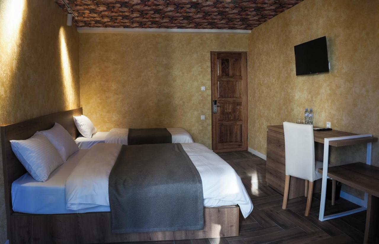 Hotel Banihills Тбилиси Экстерьер фото