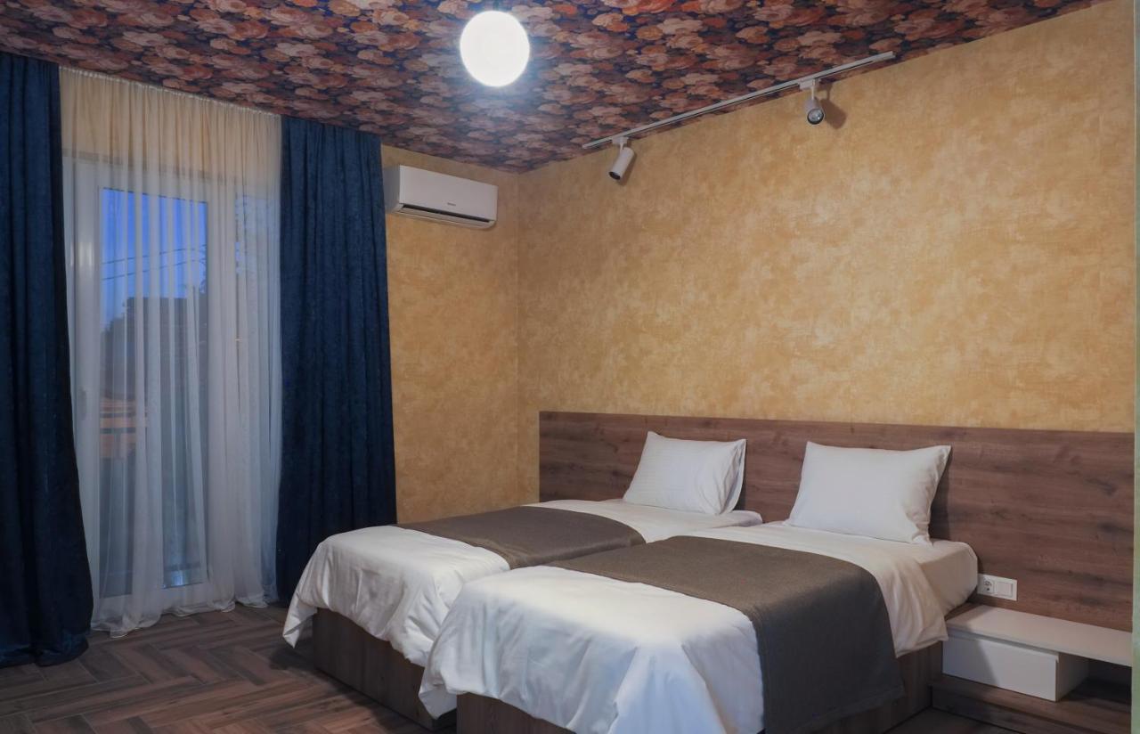 Hotel Banihills Тбилиси Экстерьер фото