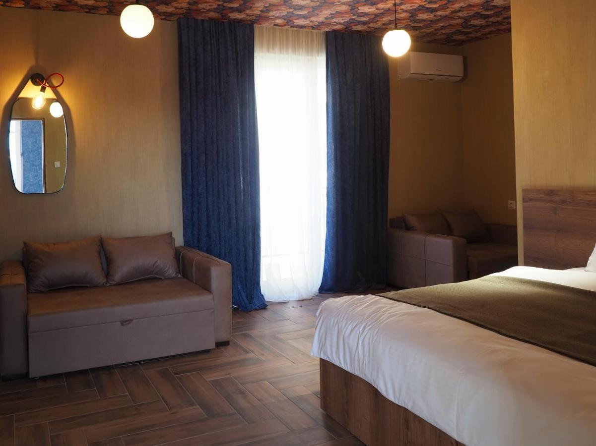 Hotel Banihills Тбилиси Экстерьер фото