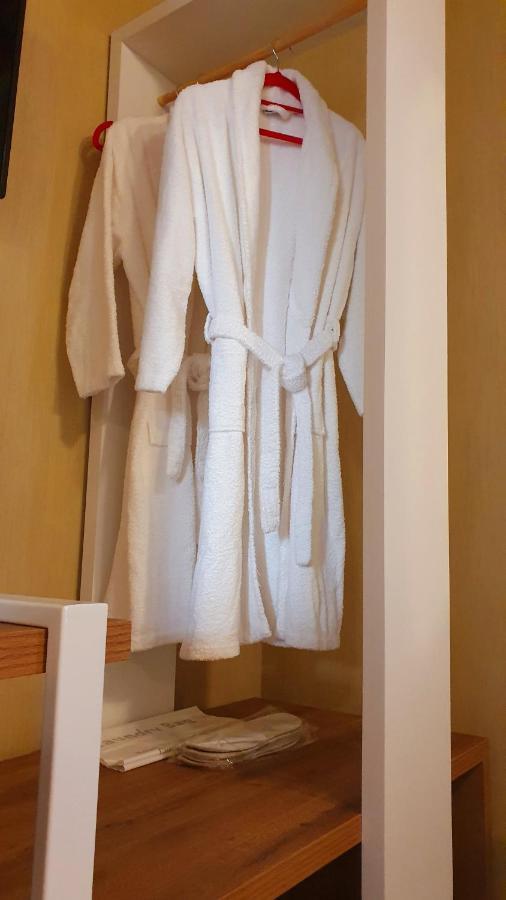 Hotel Banihills Тбилиси Экстерьер фото