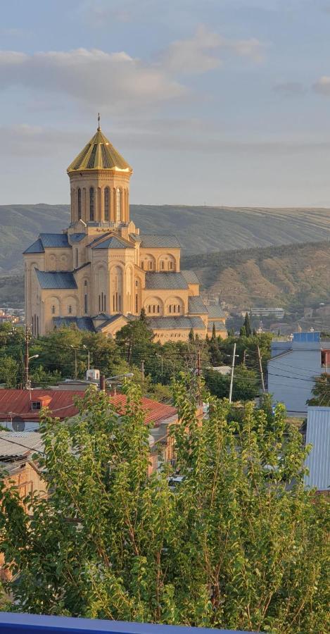 Hotel Banihills Тбилиси Экстерьер фото